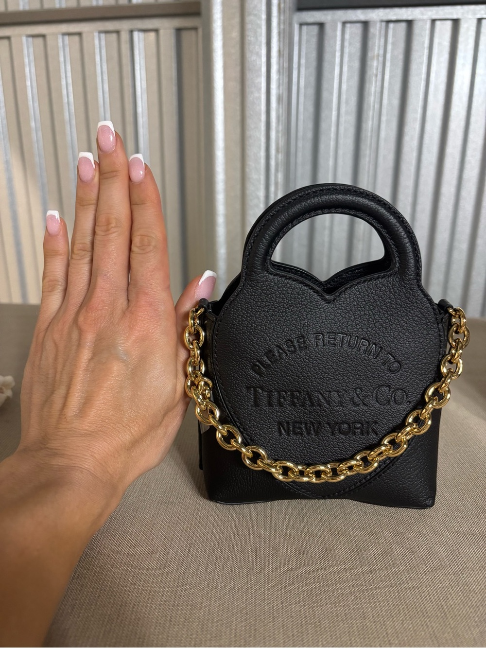 Tiffany & Co. Return to Tiffany Mini Heart Tote Bag | Black Leather | $1,750 - Picture 11 of 15
